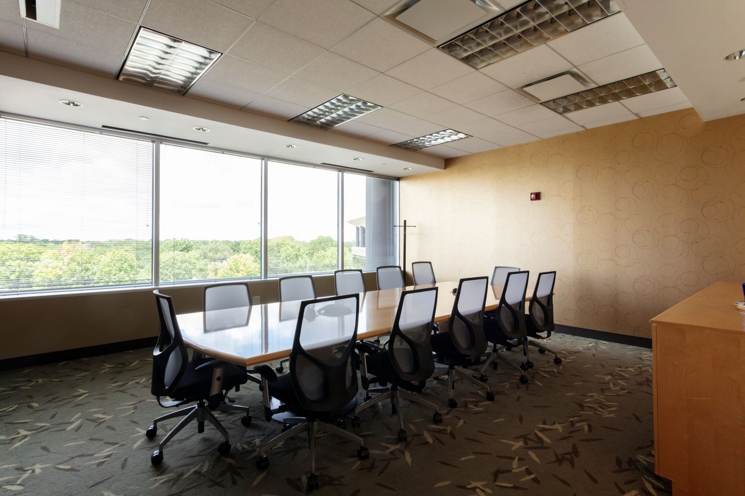 Oak Brook Pointe: 700 Commerce Dr, Oak Brook, IL 60523